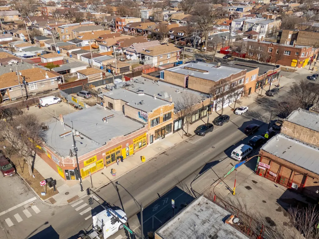 2552 West 59th Street Chicago IL 60629