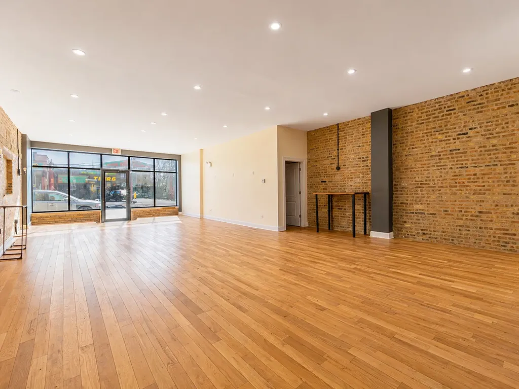 2552 West 59th Street Chicago IL 60629