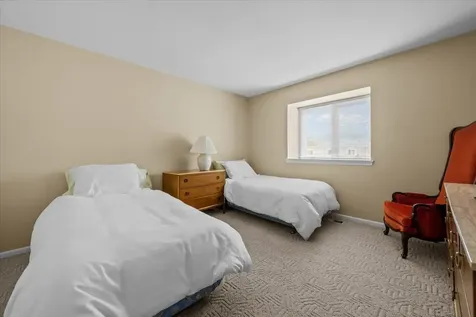 713 Orleans Drive Highland Park IL 60035