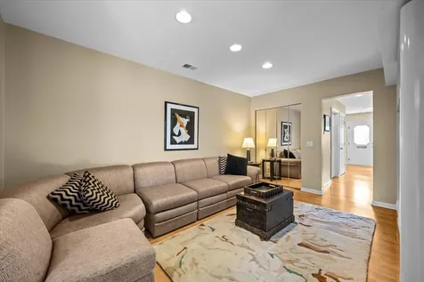 713 Orleans Drive Highland Park IL 60035