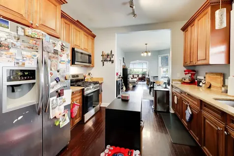 4825 West Hutchinson Street Chicago IL 60641