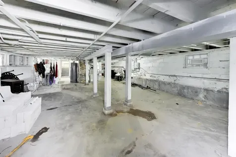 4825 West Hutchinson Street Chicago IL 60641
