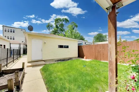 4825 West Hutchinson Street Chicago IL 60641