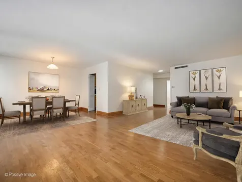 6301 North Sheridan Road Chicago IL 60660