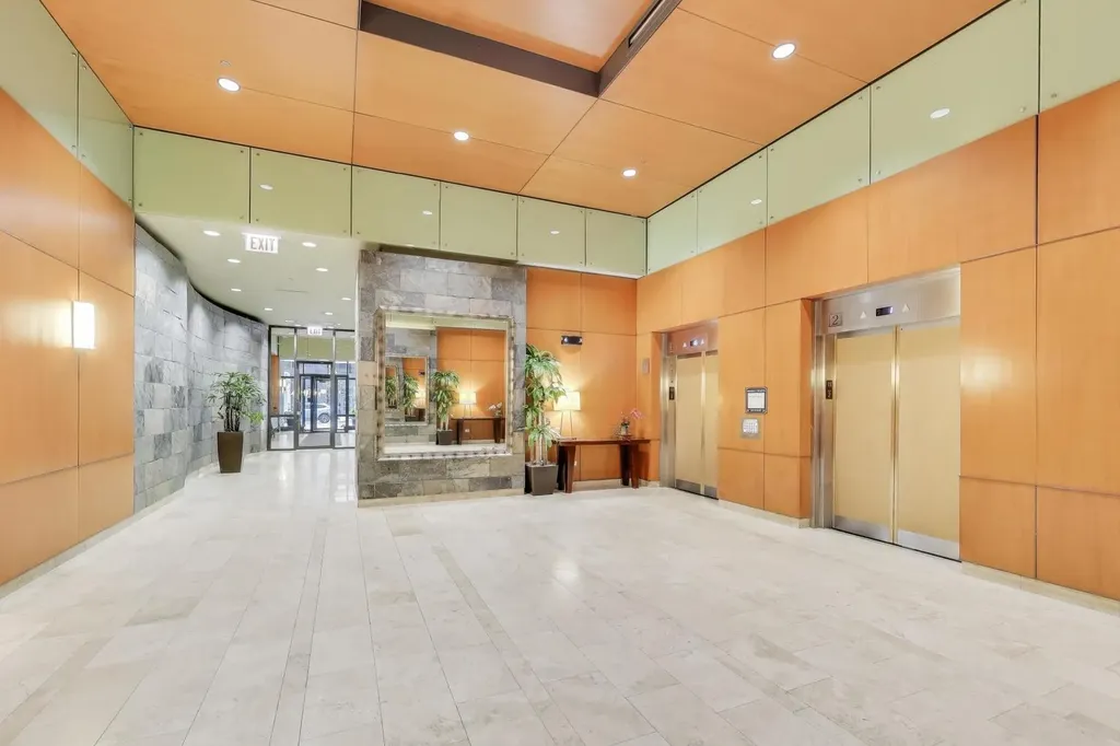 208 West Washington Street Chicago IL 60606