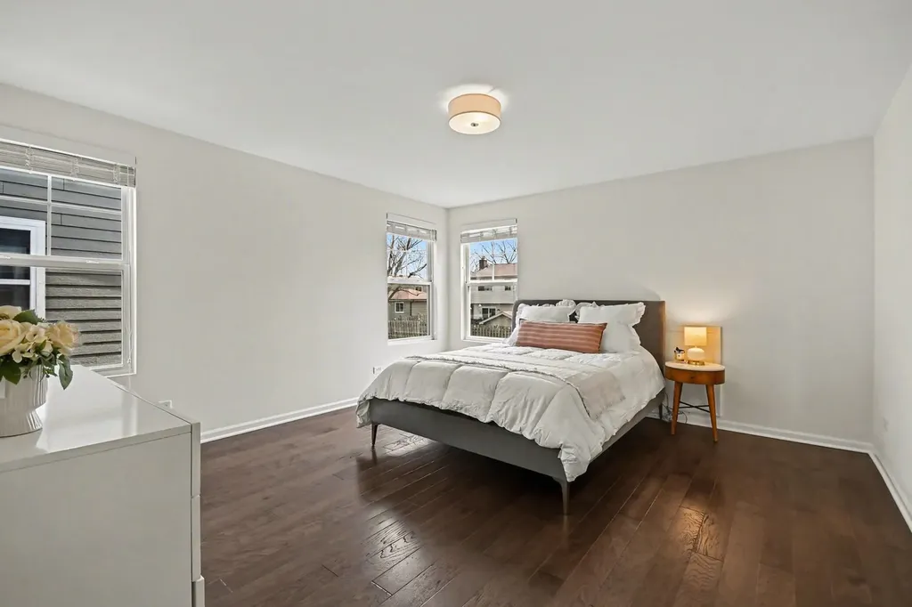 2515 Leander Court Woodridge IL 60517