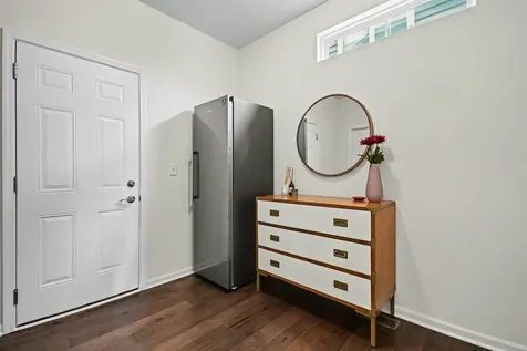 2515 Leander Court Woodridge IL 60517