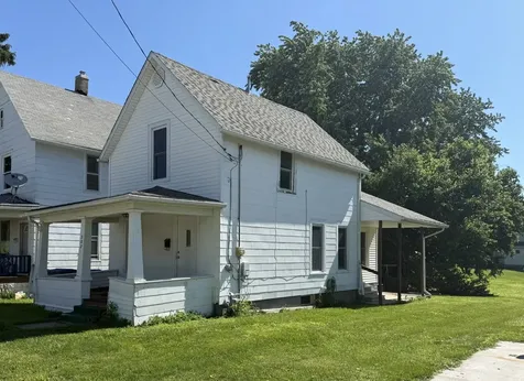 302 S Walnut Street Kewanee IL 61443