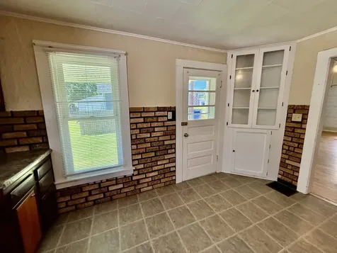 302 S Walnut Street Kewanee IL 61443