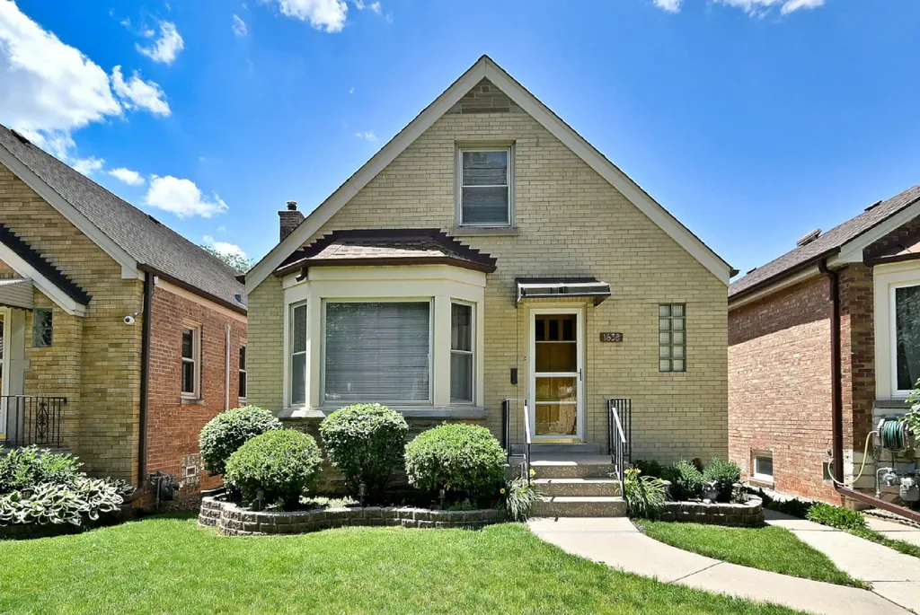 1638 North 74th Avenue Elmwood Park IL 60707
