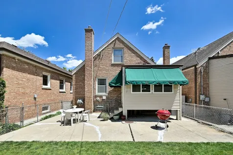 1638 North 74th Avenue Elmwood Park IL 60707