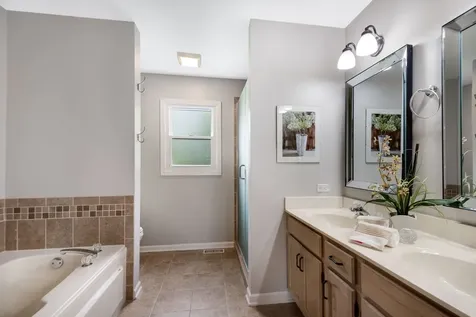 610 Fontana Place Mundelein IL 60060