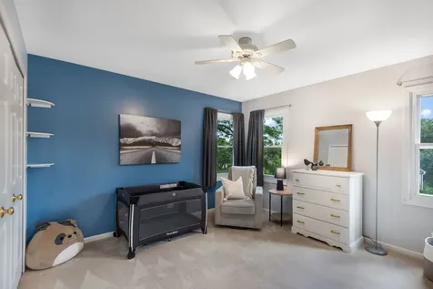610 Fontana Place Mundelein IL 60060