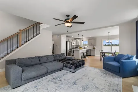 7 Kirby Circle Monticello IL 61856