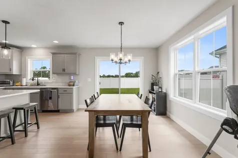7 Kirby Circle Monticello IL 61856