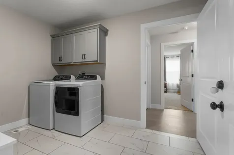 7 Kirby Circle Monticello IL 61856