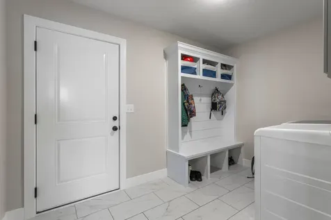 7 Kirby Circle Monticello IL 61856