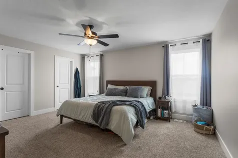 7 Kirby Circle Monticello IL 61856