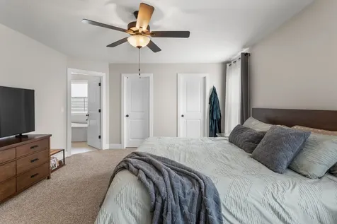7 Kirby Circle Monticello IL 61856