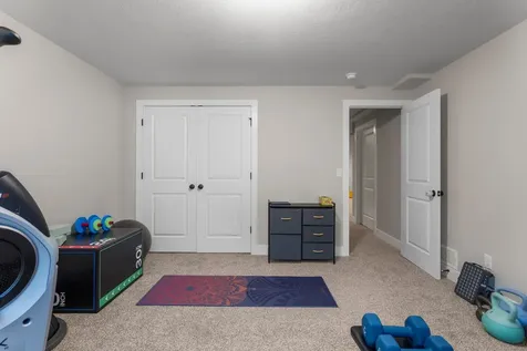 7 Kirby Circle Monticello IL 61856