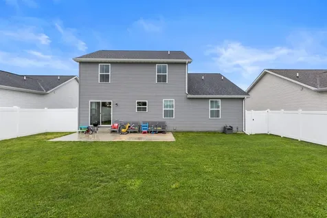 7 Kirby Circle Monticello IL 61856