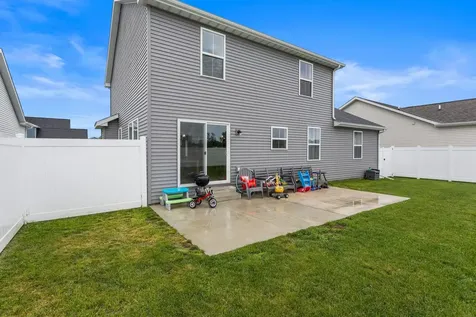 7 Kirby Circle Monticello IL 61856