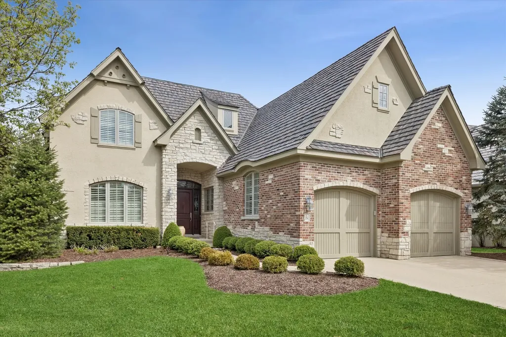 64 Forest Gate Circle Oak Brook IL 60523