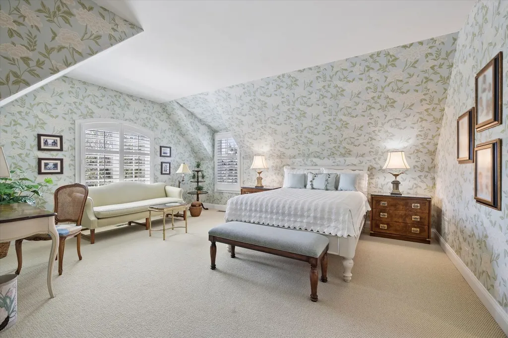 64 Forest Gate Circle Oak Brook IL 60523
