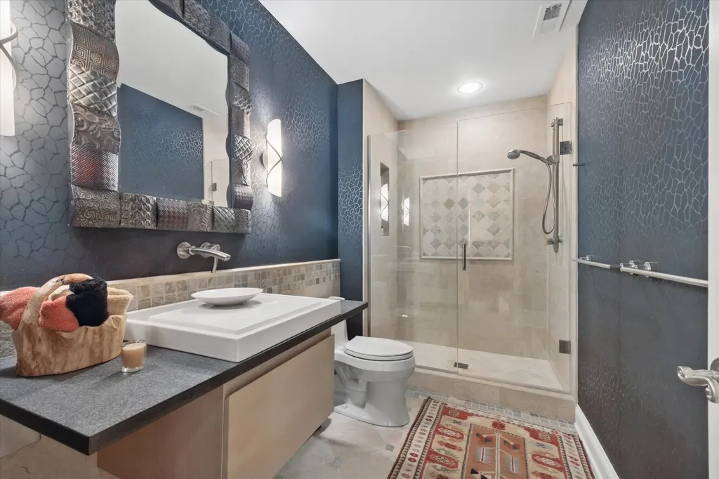 64 Forest Gate Circle Oak Brook IL 60523