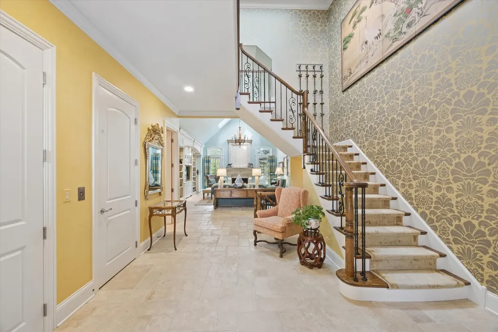 64 Forest Gate Circle Oak Brook IL 60523