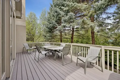 64 Forest Gate Circle Oak Brook IL 60523
