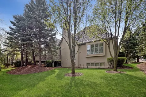 64 Forest Gate Circle Oak Brook IL 60523