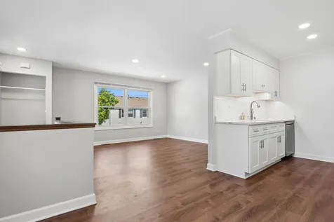 770 Pahl Road Elk Grove Village IL 60007