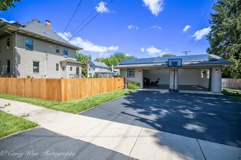 244 South Sycamore Street Genoa IL 60135