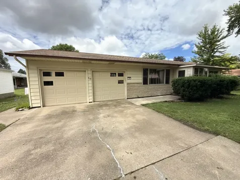 315 Mecherle Drive Bloomington IL 61701
