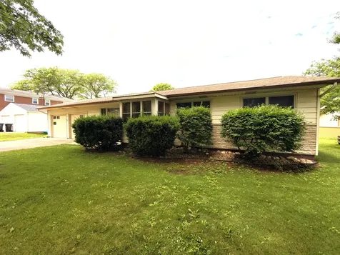 315 Mecherle Drive Bloomington IL 61701