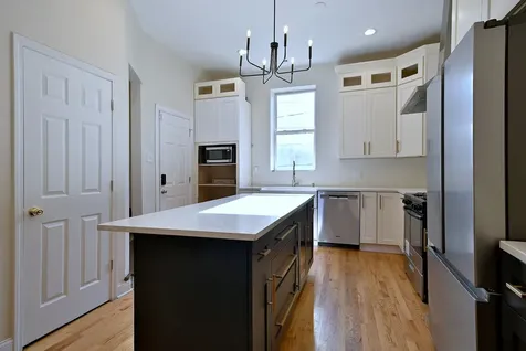 233 North Sacramento Boulevard Chicago IL 60612