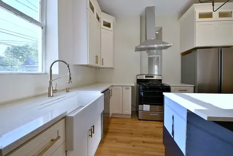 233 North Sacramento Boulevard Chicago IL 60612