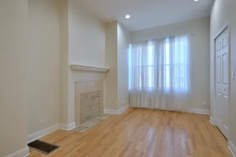 233 North Sacramento Boulevard Chicago IL 60612