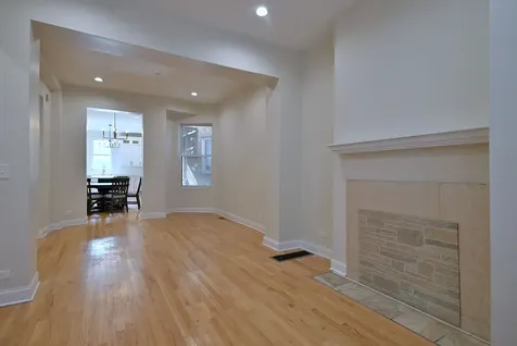 233 North Sacramento Boulevard Chicago IL 60612