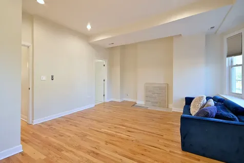 233 North Sacramento Boulevard Chicago IL 60612
