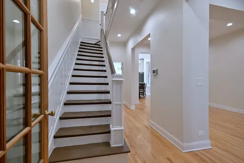 233 North Sacramento Boulevard Chicago IL 60612