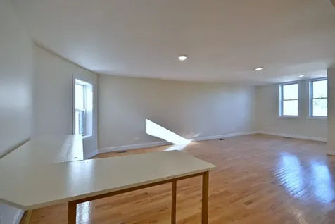 233 North Sacramento Boulevard Chicago IL 60612