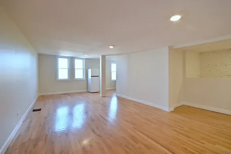 233 North Sacramento Boulevard Chicago IL 60612