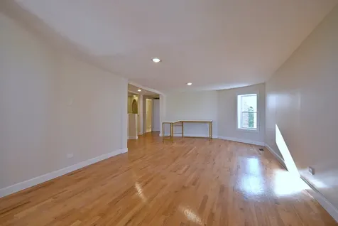 233 North Sacramento Boulevard Chicago IL 60612