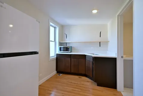 233 North Sacramento Boulevard Chicago IL 60612