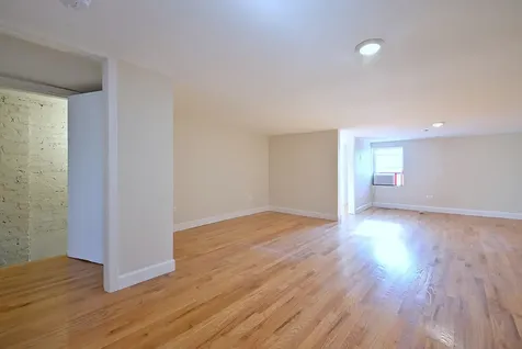 233 North Sacramento Boulevard Chicago IL 60612