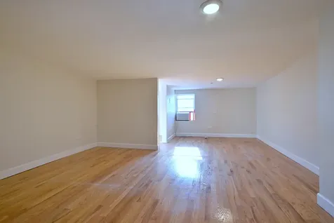 233 North Sacramento Boulevard Chicago IL 60612