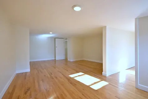 233 North Sacramento Boulevard Chicago IL 60612