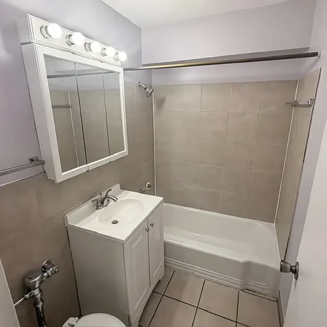 7337 South South Shore Drive Chicago IL 60649
